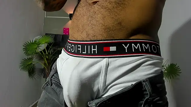 Salomon koude online show from 05/26/26, 03:43