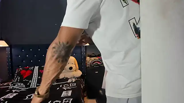 Snapshot of Salomon_koude chatting on 02/19/26, 07:33 Salomon koude online show from 02/19/26, 07:33