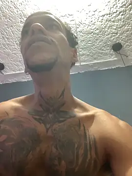 Snapshot of Salomon_koude chatting on 12/21/25, 06:20 Salomon koude online show from 12/21/25, 06:20