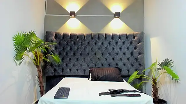 Salomon koude online show from 05/12/26, 01:28