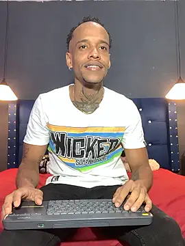 Snapshot of Salomon_koude chatting on 01/17/26, 10:35 Salomon koude online show from 01/17/26, 10:35