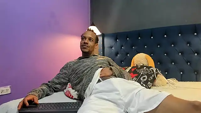 Snapshot of Salomon_koude chatting on 02/15/26, 09:36 Salomon koude online show from 02/15/26, 09:36