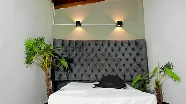 Salomon koude online show from 05/13/26, 01:34
