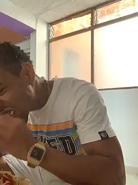 Snapshot of Salomon_koude chatting on 02/07/26, 06:16 Salomon koude online show from 02/07/26, 06:16