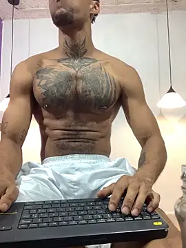 Snapshot of Salomon_koude chatting on 03/27/26, 04:08 Salomon koude online show from 03/27/26, 04:08