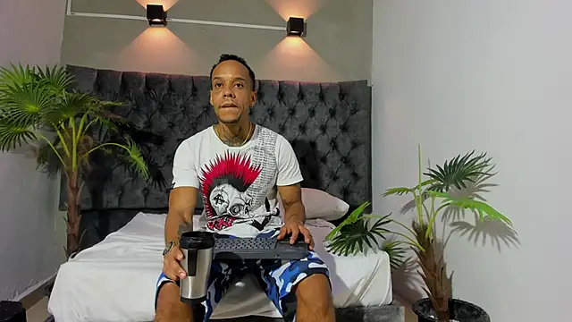 Salomon koude online show from 04/27/26, 01:31