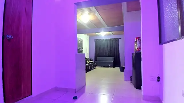 Snapshot of Salomon_koude chatting on 11/18/25, 08:01 Salomon koude online show from 11/18/25, 08:01