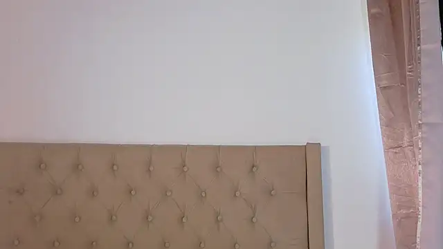 GeorginaHills online show from 01/18/26, 08:23