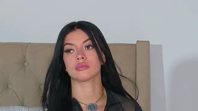 GeorginaHills online show from 04/16/26, 09:26