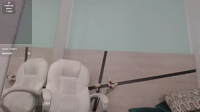 Snapshot of sussy_leon chatting on 03/10/25, 07:18 sussy leon online show from 03/10/25, 07:18