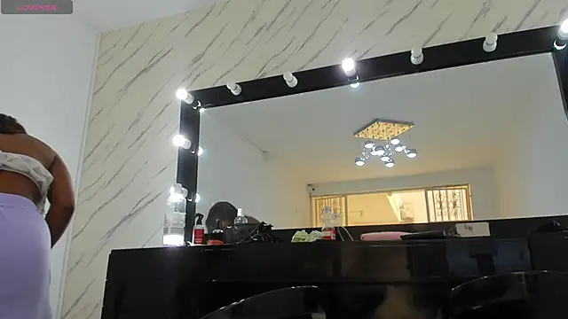 ElisabethMassey online show from 01/06/26, 01:59