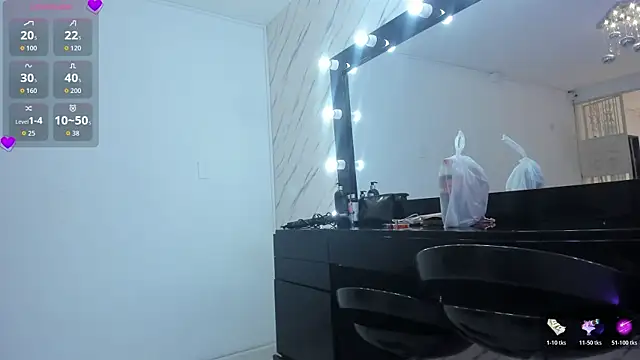 ElisabethMassey online show from 10/24/25, 01:21