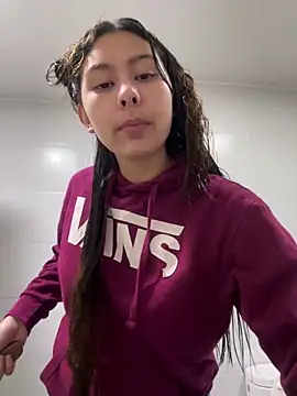 Im sophia1 online show from 02/04/26, 06:25