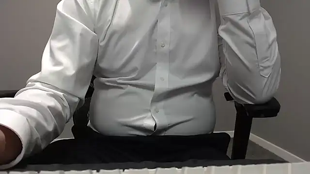 Snapshot of nimirole chatting on 09/30/25, 02:12 nimirole online show from 09/30/25, 02:12