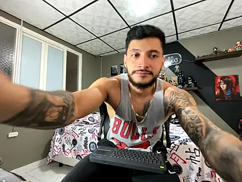 marcel crawford96 online show from 09/15/25, 04:29