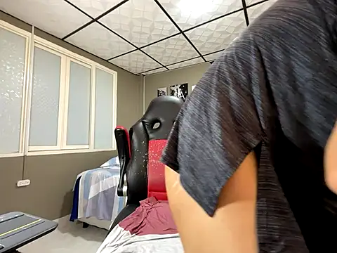 marcel crawford96 online show from 12/14/25, 12:44