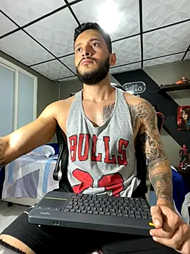 marcel crawford96 online show from 12/02/25, 12:51