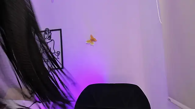 Allison-Bell1 online show from 11/30/25, 08:42