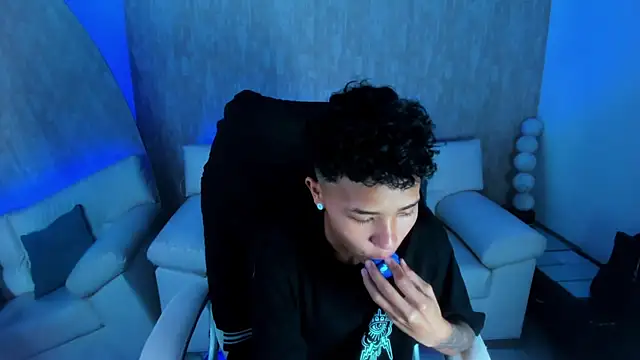 nova sex01 online show from 09/23/25, 04:30