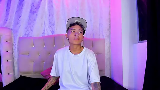 nova sex01 online show from 11/26/25, 02:00