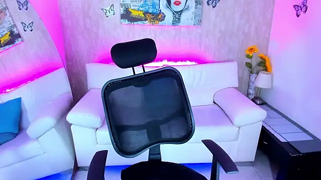 nova sex01 online show from 02/09/26, 10:41