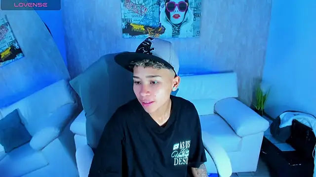 nova sex01 online show from 10/30/25, 05:17