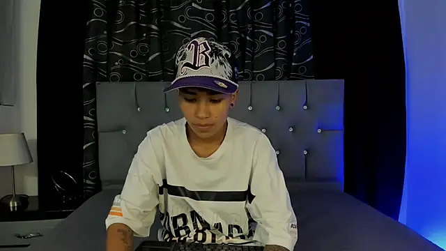 nova sex01 online show from 03/01/25, 03:32