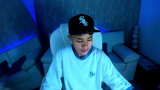 nova sex01 online show from 09/11/25, 04:45