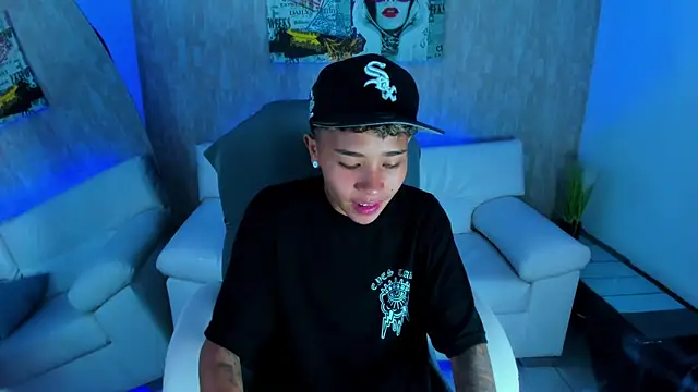 nova sex01 online show from 11/14/25, 04:38