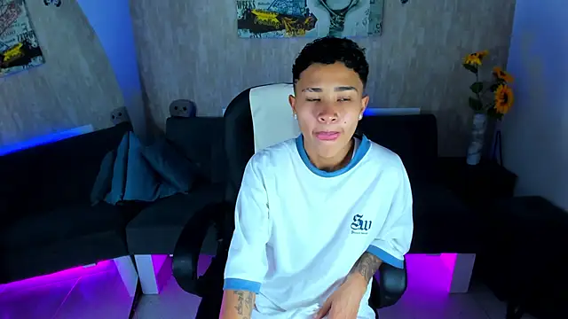 nova sex01 online show from 04/15/26, 07:40