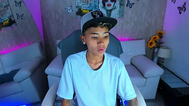 nova sex01 online show from 12/04/25, 04:22