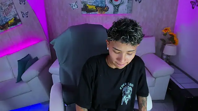 nova sex01 online show from 01/11/26, 03:02