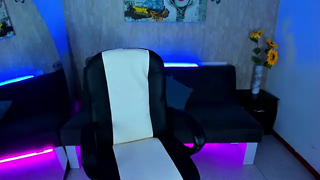 nova sex01 online show from 04/17/26, 09:50