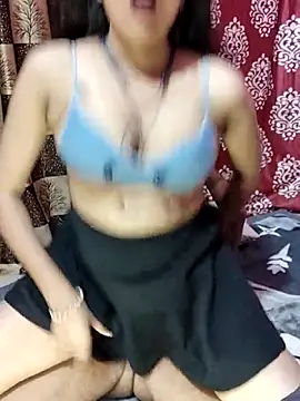 Snapshot of WetPussyDesiGirl chatting on 11/17/25, 04:44 WetPussyDesiGirl online show from 11/17/25, 04:44