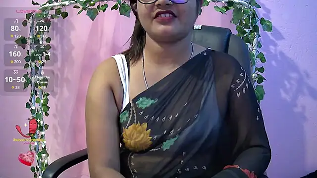 Snapshot of Pari-new chatting on 03/15/25, 04:13 Pari-new online show from 03/15/25, 04:13