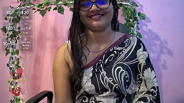 Snapshot of Pari-new chatting on 03/18/25, 10:17 Pari-new online show from 03/18/25, 10:17