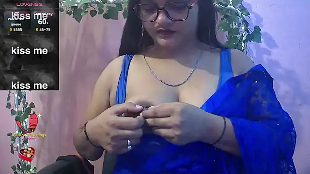 Snapshot of Pari-new chatting on 07/06/26, 04:19 Pari-new online show from 07/06/26, 04:19