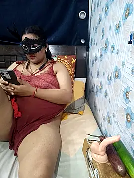 Snapshot of tina8th chatting on 10/26/25, 04:29 tina8th online show from 10/26/25, 04:29