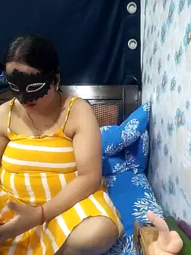 Snapshot of tina8th chatting on 11/05/25, 05:27 tina8th online show from 11/05/25, 05:27