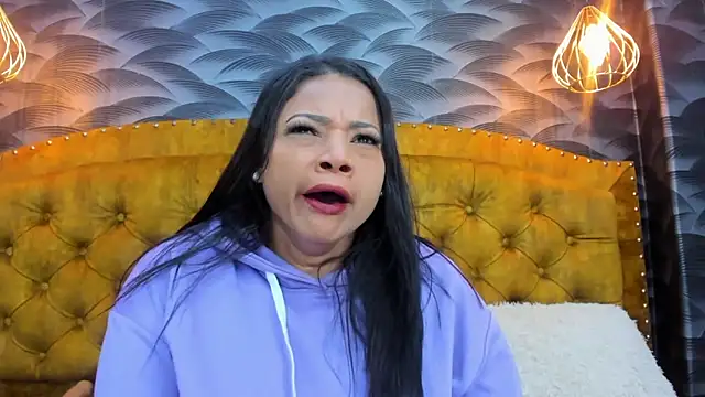 Snapshot of NahomiFireSex chatting on 12/18/25, 07:24 NahomiFireSex online show from 12/18/25, 07:24