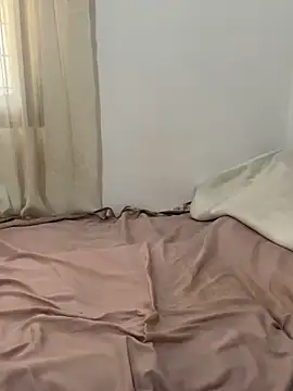 Snapshot of Jecy_bee chatting on 02/13/26, 03:28 Jecy bee online show from 02/13/26, 03:28