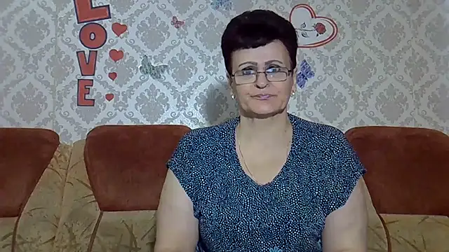 PaulaGolden online show from 10/06/25, 05:52