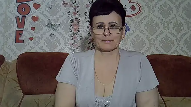 Snapshot of PaulaGolden chatting on 04/20/26, 07:37 PaulaGolden online show from 04/20/26, 07:37