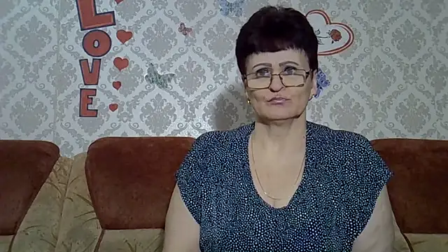 PaulaGolden online show from 12/14/25, 03:06