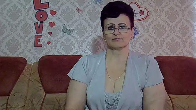 PaulaGolden online show from 10/11/25, 07:53