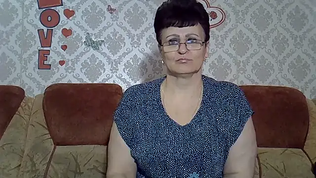 PaulaGolden online show from 10/20/25, 06:59