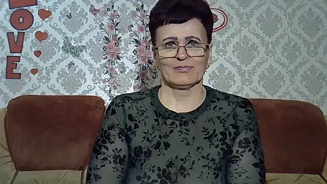 Snapshot of PaulaGolden chatting on 04/21/26, 07:31 PaulaGolden online show from 04/21/26, 07:31