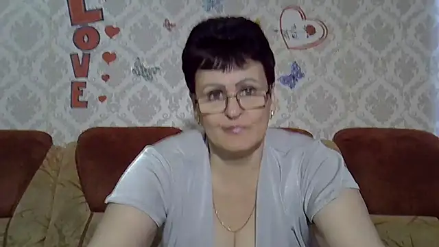 PaulaGolden online show from 11/22/25, 10:47