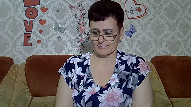 Snapshot of PaulaGolden chatting on 05/21/26, 06:16 PaulaGolden online show from 05/21/26, 06:16