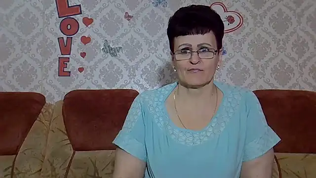 PaulaGolden online show from 10/04/25, 09:11